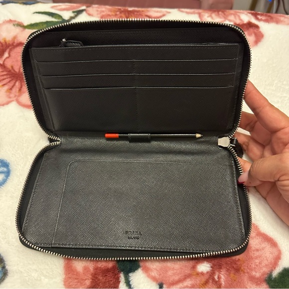 Authentic Prada Leather Continental Wallet - Picture 7 of 11